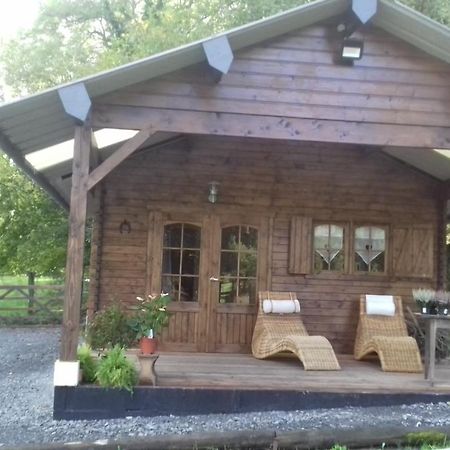 Bed and Breakfast Les Chevreuils Saint-Sylvestre-de-Cormeilles Exterior foto