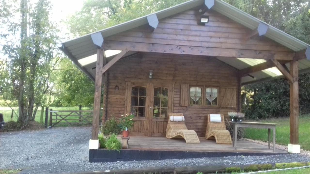 Bed and Breakfast Les Chevreuils Saint-Sylvestre-de-Cormeilles Exterior foto