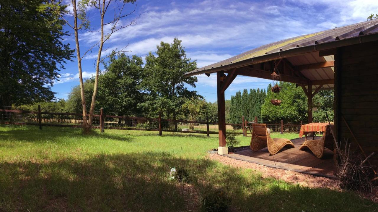 Bed and Breakfast Les Chevreuils Saint-Sylvestre-de-Cormeilles Exterior foto